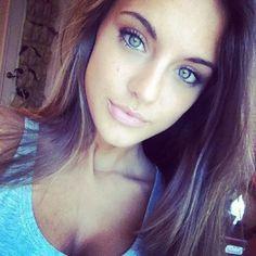 stephaniereals's profile picture. 