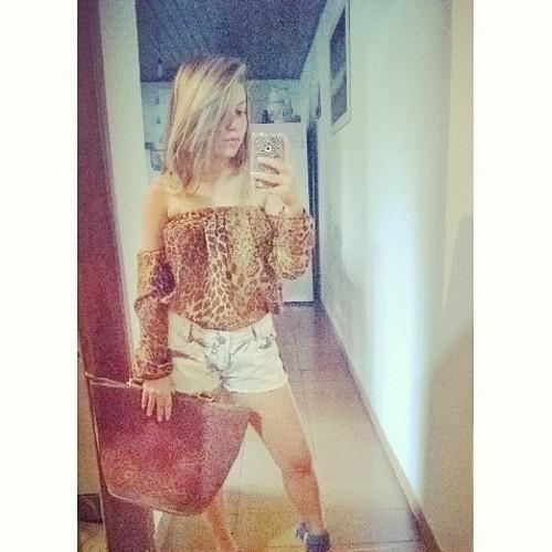 •Snap:Kelykii •Instagran:_gkskelly •What:(44) 9713-7467 •Maringá