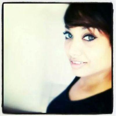 TarynGanger's profile picture. Live, Love, Teach