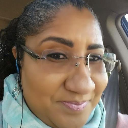 A blogger, a mom, a woman over 40 whom has a passion for people, for self-improvement and for life