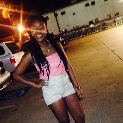 Lovee_Chasityy's profile picture. 18||There Always A Wildside To An Innocent Face.