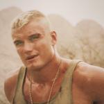 lightguide_'s profile picture. Been trying hard not to get into trouble, but I’ve got a war in my mind.