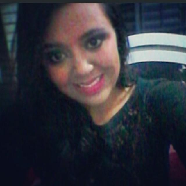 Too young, too dumb to realize, that I should've bought you flowers and held your hand.. ♫♪ 
Bruno Mars 
(When I Was Your Man)  ♥