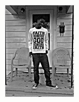 Ahundo_'s profile picture. Money , Drugs, and School