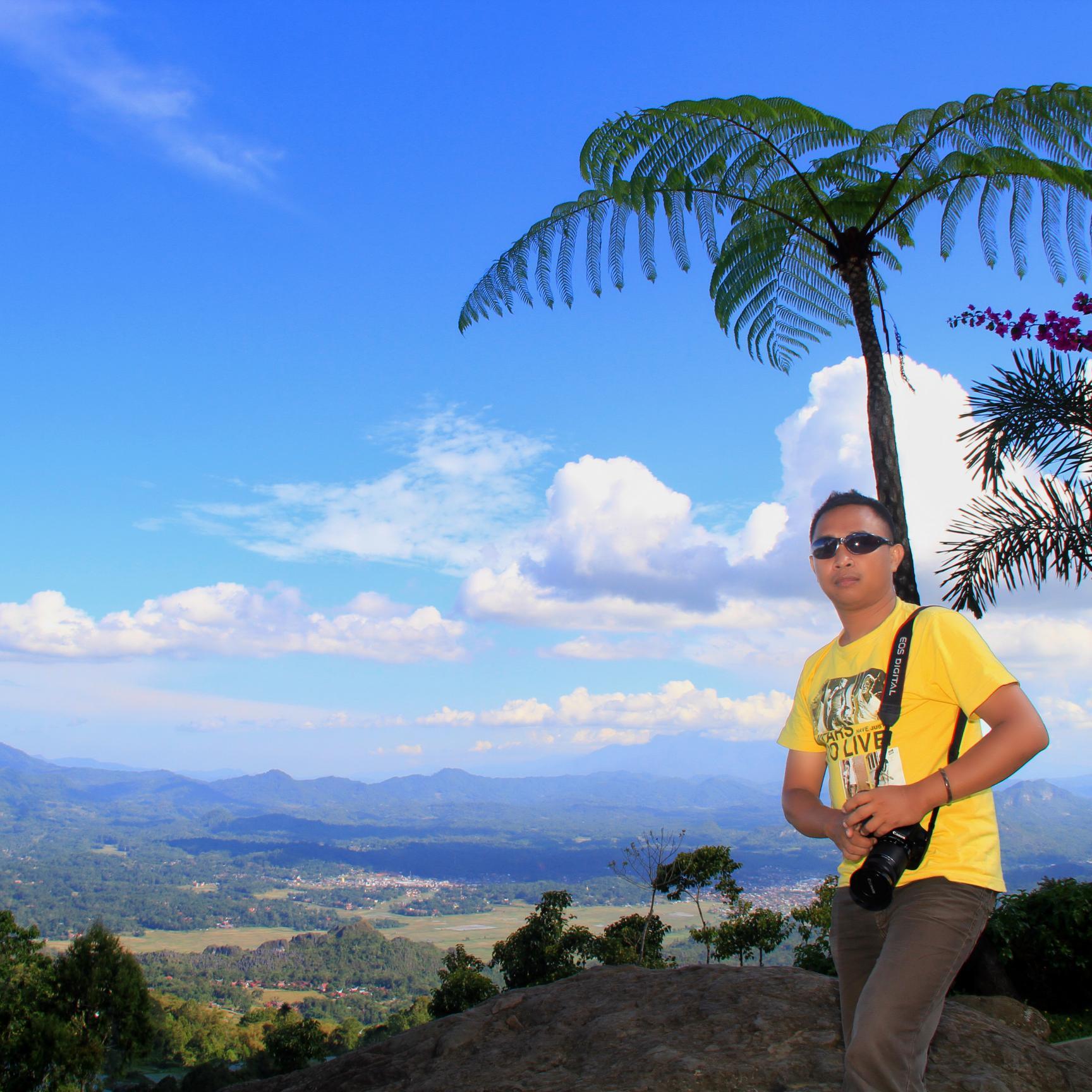 I am not editor but i am tukang photo