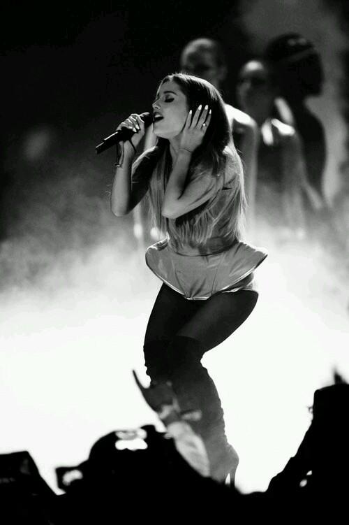 Butera  me possua gostosa, sou homem porra