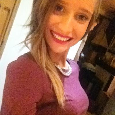 IsabellaRdzz's profile picture. We're all right where we should be.