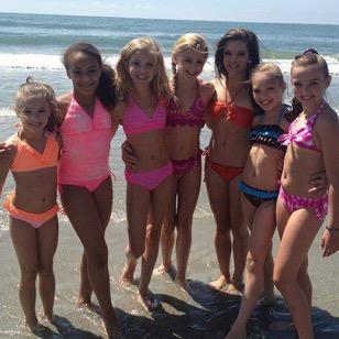 AldcInDaHouse's profile picture. A home to all Dance Moms Fans!