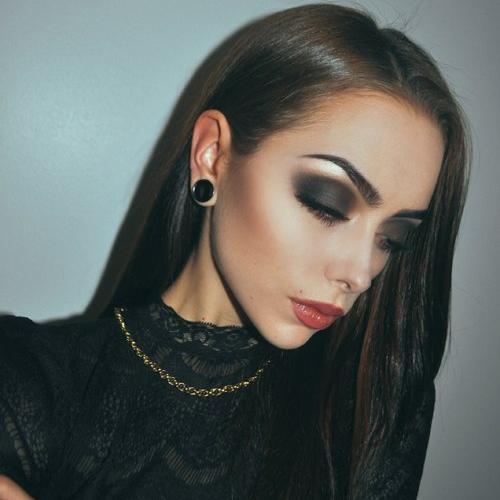 o_madwoman's profile picture. 