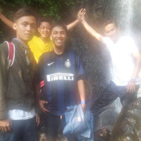 CLASS OF CROWS (C.O.C) 

PANTANG PULANG SEBELUM MENANG