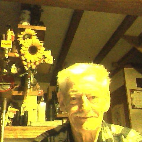 a_debranche's profile picture. 