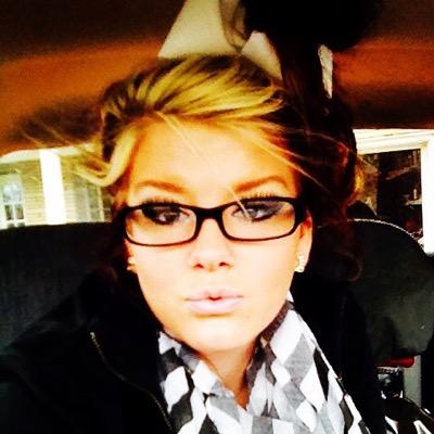 •Tennessee gal • 20 yearsj young • Mother to my precious boy, Gunner Bleu•