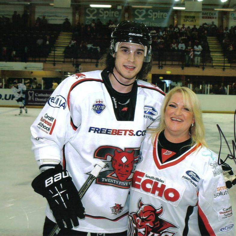 I'm a design engineer and an ice hockey nut. Cardiff Devils are my boys!