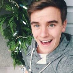 this is a free follow from @cxnnxrsprincess 
follow that account and ask for a follow back