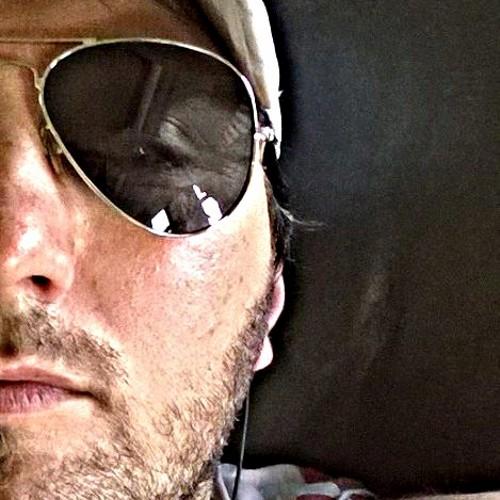 Simple productor, extrañador de @somosexpress por @Radiovillamaria (AM 930). Lo que digo aquí es mi responsabilidad, no del medio en el que trabajo...