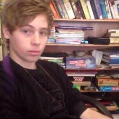 hi cutie, go follow @deepthroatmuke and ask for a follow back