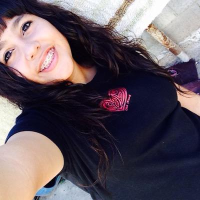 MireyaMontoya12's profile picture. hey