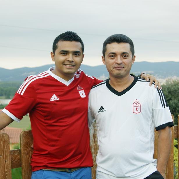 El mejor hijo del mundo según mi mamá, no reportado en Datacrédito,  hincha hasta la tumba del siempre Grande AMERICA de Cali.