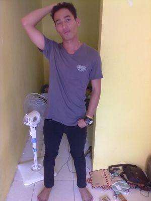 mengenangmu jauh lebih baik,dari pada melupakanmu
