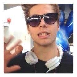 h-hi I'm Luke!