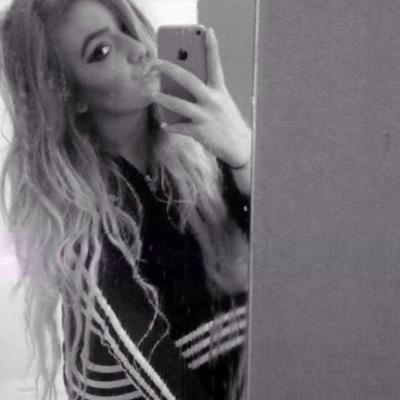 XxchardonayyxX's profile picture. ✿ bye ✿