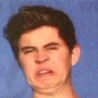 FOLLOW @gimmiethatnash BC SHE GAVE U THIS FOLLOW