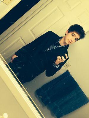 caroquevedo161's profile picture. .HUNTER AVALLONE avallonistas