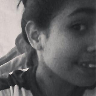 damarisnp2's profile picture. Ela É De Fase, Toda Bipolar. Cheia De Marra, Durona Por Fora E  Coração Mole Por Dentro. Toda Inocente, Toda Estressada E Toda Apaixonada.✌ ✌