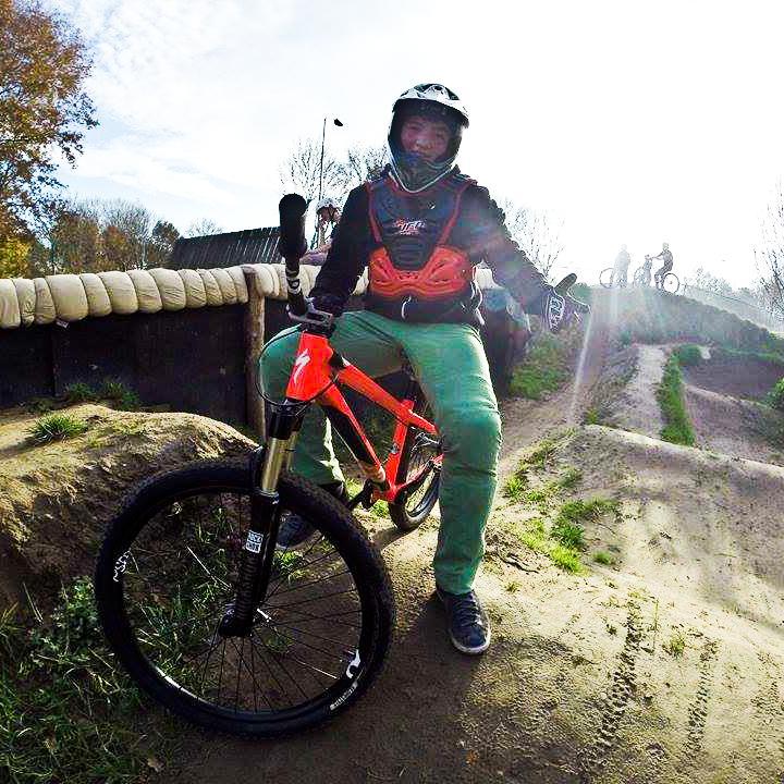 Hey, i am 13 years old, like to ride and make movies!!