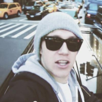 ningué merece essa vida de directioner