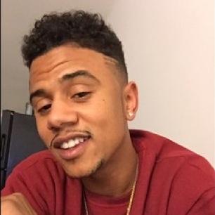 Fizz ;; a bad boy with a dirty mind. 

“asia likes my king parts” jas ; 12/13