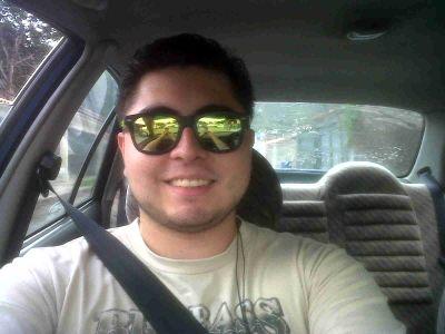 Ingeniero en Sistemas. Apasionado por las mujeres. Reservista de la Fanb. Merideño de corazón. Micro-empresario Técnico en Telefónia Celular.