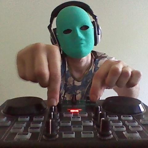 SOY  DJ AMATER , ME GUSTA SEGUIR A LOS QUE ME SIGUEN , GRACIAS A TOD@S LOS SEGUIDOR@S