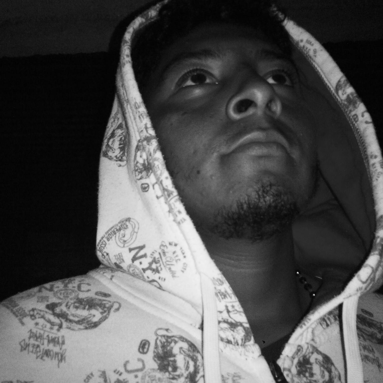 M!€NTR@$ TU JUG@V@$ ¥0 M€ €N@M0R@v@