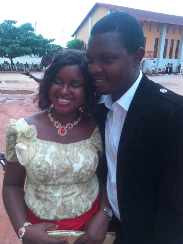 Am gloria,chorcolate in completion,easly going,does nt look 4 trouble, hate 2 be intimate. If u want 2 kwn more ask me.