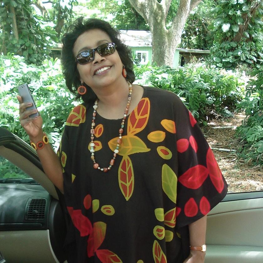 Blogs on faith/culture/politics;  issue advocate/media consultant; ammumma to Ara Victor & Amara Gladys Nectar Menon & Justin Xavier Menon-Fournie