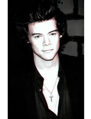 You should follow @oreoszarry bc she just gave you a free follow!☺