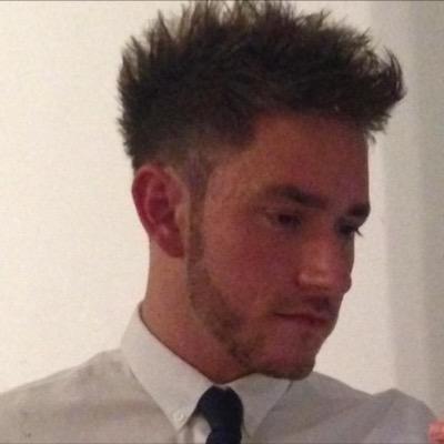 Bezza2906's profile picture. 