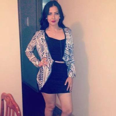 actriz,profechional en danza y la mas bella natural,emprezaria,futura abogada,buena,bonita y tratando de ser feliz cada dia