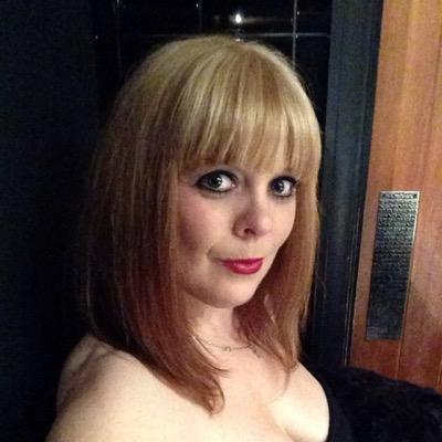 Dressage, running and pole fitness enthusiast based in the West Midlands