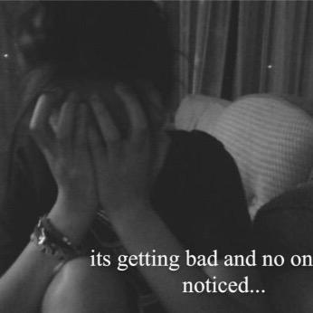 Suicidal_Fattie's profile picture. What is the point of living? 17- self harmer- struggle with depression