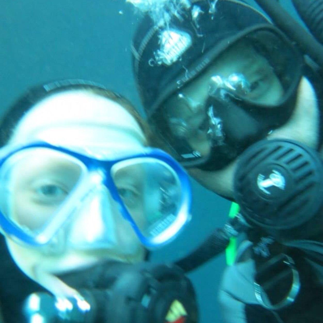 scubaselfie's profile picture. 