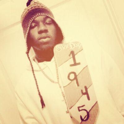 kmxb92's profile picture. 