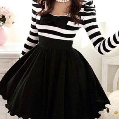 Unoffical account for the vinted app. Swap, Buy, and Sell clothes with other girls. Head over to get a whole new closet at amazing prices.
