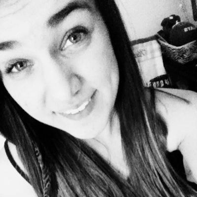 Love me or hate me , I dont care either way .