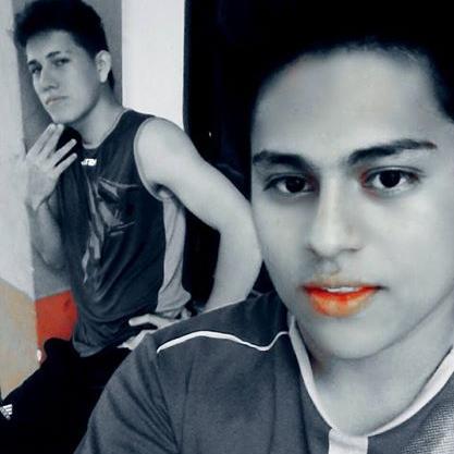 Me GUsta el raP ♥ AMO LA SALSA :3  Y MI VIDA ES COMO CUALQUIER OTRA PERSONA .. SI NO LO SABES AHORA LO SABES.!!