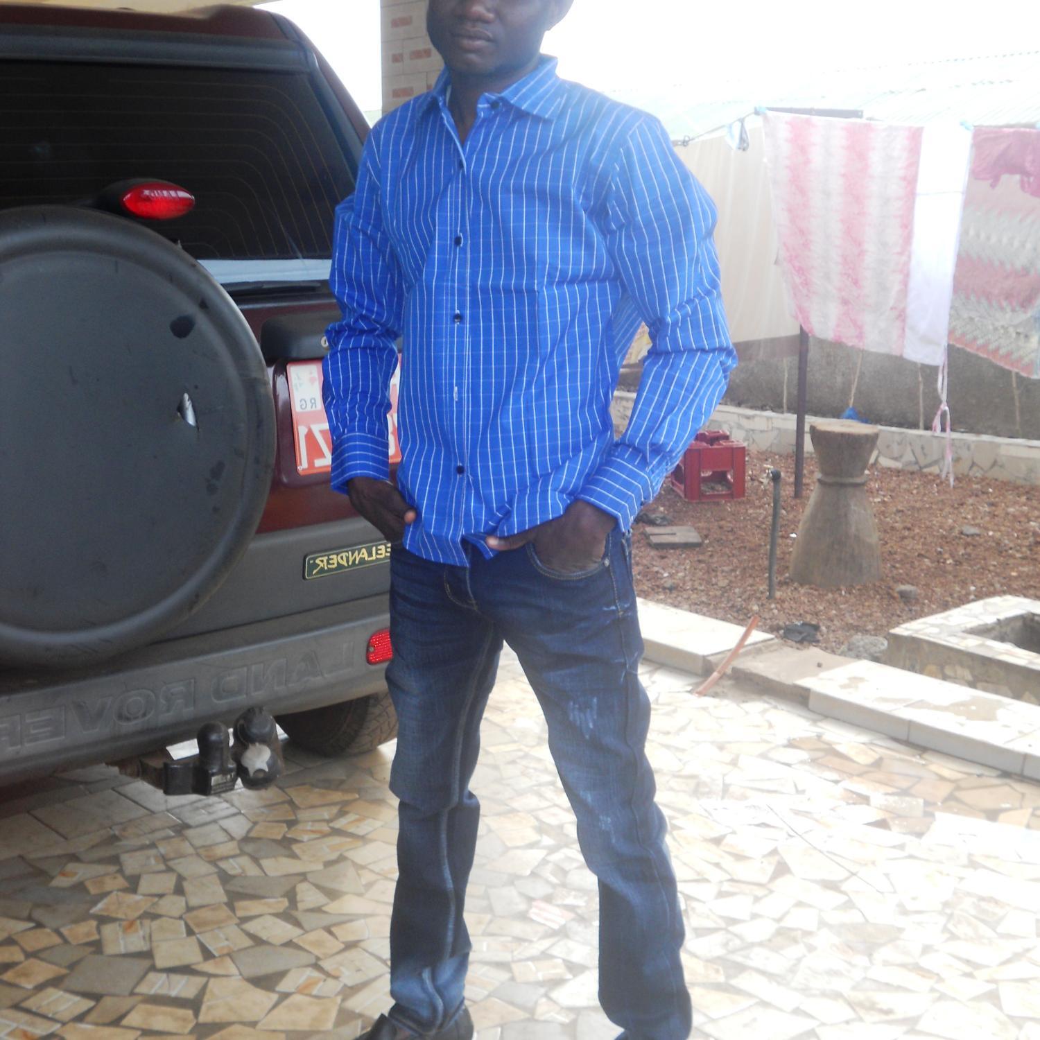 biglconde's profile picture. 