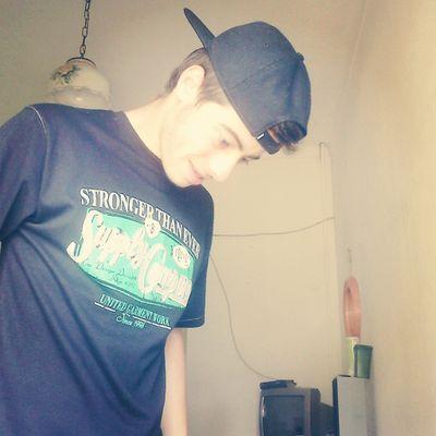 17anos, vivo em Oiã, e sigo toda agente de volta