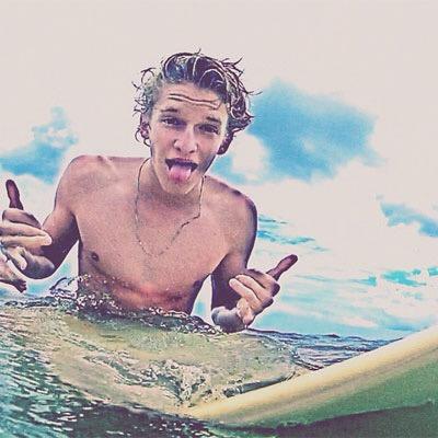 Cody Simpson is my lyyyyyyfe