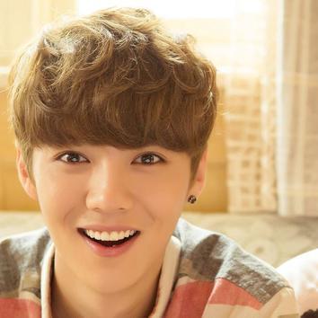 I LOVE KPOP. Awtsuu.